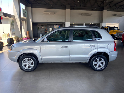 Hyundai Tucson 2.0 MPFI GLS 16V 143CV 2WD FLEX 4P AUTOMÁTICO