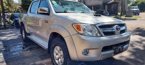 Imagen 2 de 9 de Toyota Hilux 3.0 D/cab 4x4 Srv Lim P/4 2006