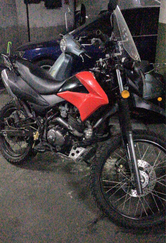 Motomel Skua 250 V6
