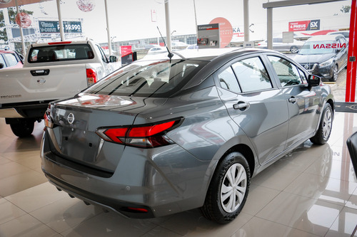 Imagem 3 de 14 de Nissan Versa Sense 1.6 (flex) (aut)