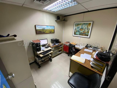 Agradable Oficina En Venta Campo Alegre Amc