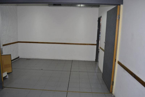 Imagen 8 de 30 de Guevara Al 500. Edificio De 3 Plantas En Venta De 980 M2