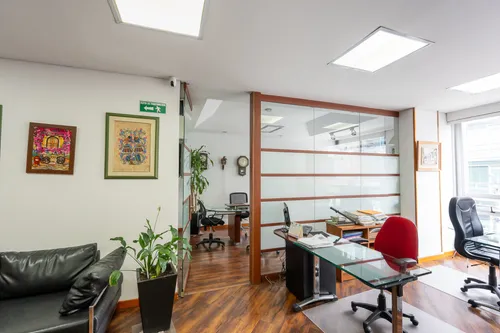 Oficina En Arriendo En La Castellana. Cod A1038737