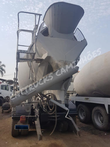 Imagem 5 de 6 de Ford Cargo 2628 6x4 Betoneira Concreto Liebherr 2010