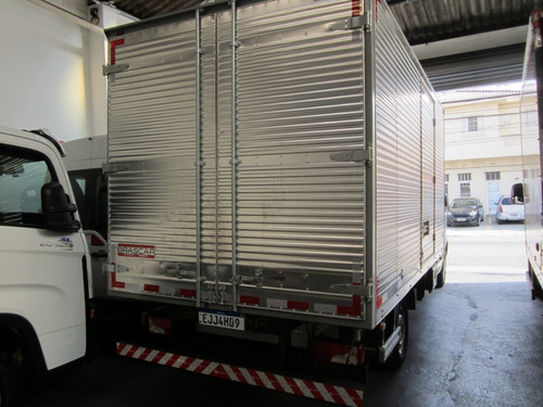 Imagem 6 de 6 de M. Benz Sprinter 314 Ano 2020 Com Bau E Apenas 4 Mil Km Rod