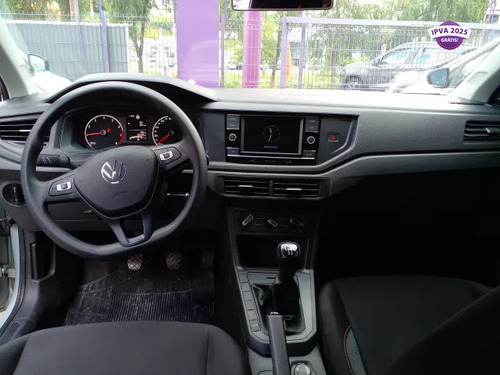 Volkswagen Polo Track 1.0 Flex 12V 5p