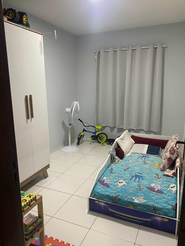 Casa Em Rua 2 Quartos Um Com Suite , Área Muito Ampla.