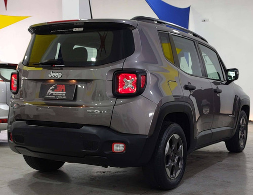 Imagem 6 de 12 de Jeep Renegade 1.8 16v Flex Sport 4p Manual