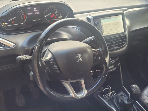 Peugeot 2008 1.6 Feline 5p