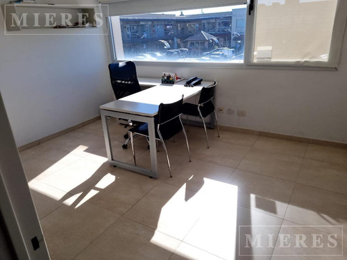 Imagen 3 de 7 de Consultorio Medico A La Venta En Lirios Del Talar