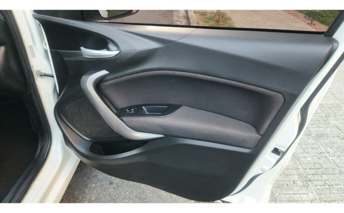 Fiat Cronos 1.8 E.TORQ FLEX PRECISION AT6
