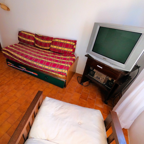 Imagen 4 de 9 de Departamento 2 Ambientes, Luminoso, Centrico. Llamame Y Lo Visitamos Hoy!