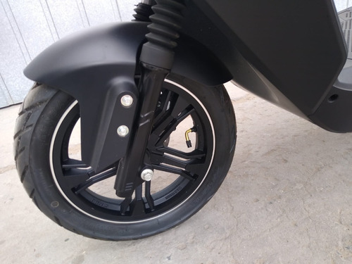 Imagen 11 de 16 de Scooter Yadea S-like Electrico