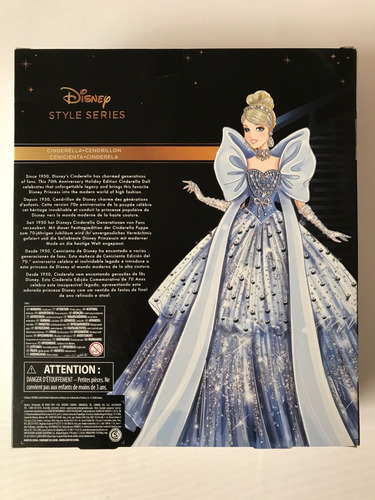 Cenicienta Disney Style Series Princesas Pestañas Grandes (Usado)