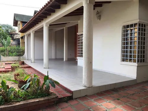 Se Vende Casa Urb.la Floresta
