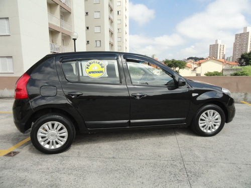 Renault Sandero 1.6 16v Privilège Hi-flex Aut. 5p