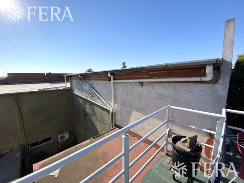 Imagen 20 de 23 de Venta De Galpón, 3 Departamentos, Local Y Espacio Guardacoches En Quilmes Oeste