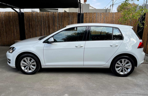 Imagen 2 de 8 de Volkswagen Golf 2016 1.4 Comfortline Tsi Dsg