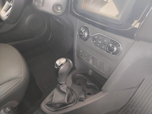 Renault Sandero 1.6 16V 4P SCE FLEX STEPWAY ICONIC X-TRONIC AUTOMÁTICO CVT