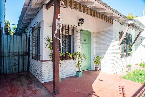 Imagen 1 de 28 de Venta Casa 3 Ambientes Con Parque En Quilmes