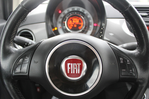 Imagem 8 de 15 de Fiat 500 Cult Dual