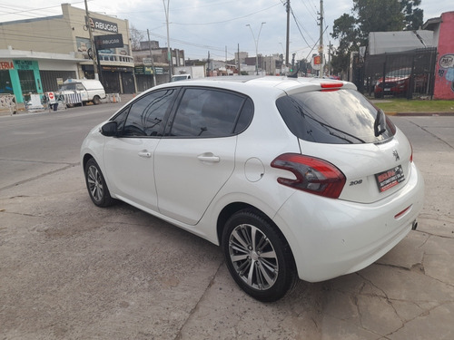 Imagen 5 de 17 de Peugeot 208 2019 1.6 Feline Tiptronic