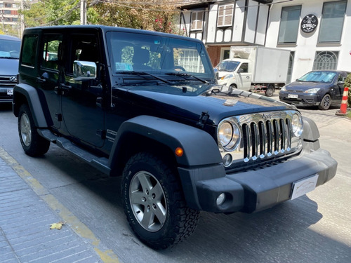 Imagen 3 de 13 de Jeep Wrangler 3.6 Unlimited Sport Auto 4wd