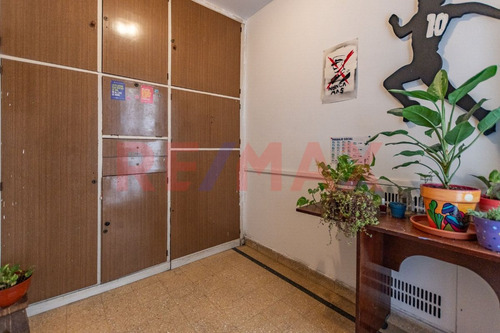 Venta Flores 3 Amb Con Dependencia Y Lavadero