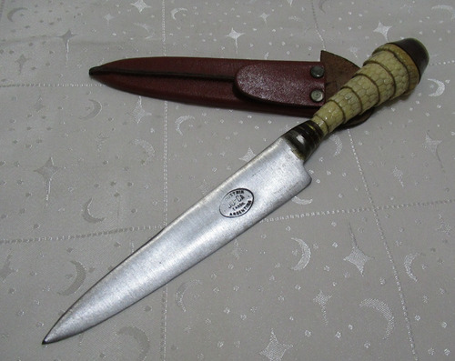 Cuchillo Verijero Acero Carbón Ju-ca Tandil Cabomulita 12613 (Usado)