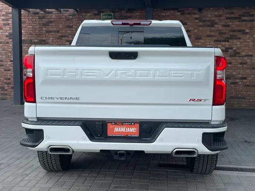 Chevrolet Cheyenne 5.3 Doble Cab Rst 4X4 At