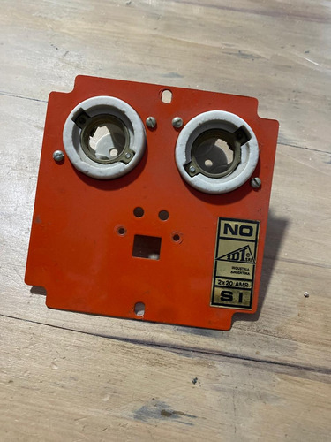 Porta Tapones Chapa Idi 2x20amp