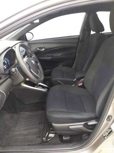 Imagem 9 de 11 de Toyota Yaris 1.3 16v Flex Xl Live Multidrive