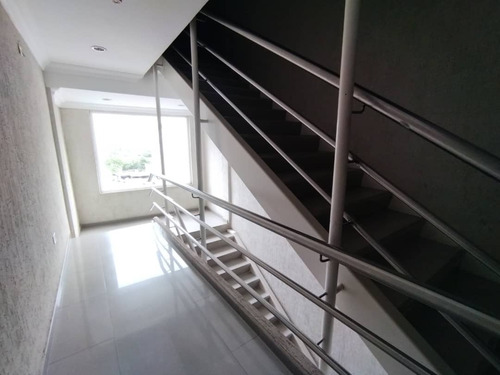 Imagen 9 de 10 de Oficinas En Alquiler - Edif. Punto Empresarial Bolívar, Av. Bolívar Municipio Mariño Nueva Esparta