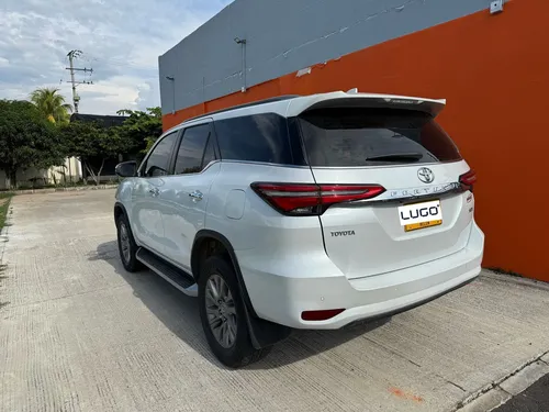 Toyota Fortuner Srv 2023 Único Dueño Como Nueva