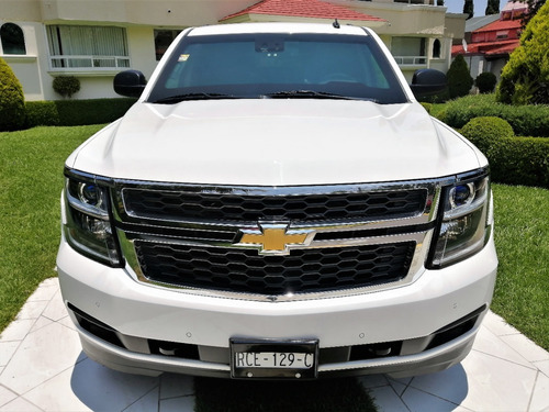 Imagen 12 de 15 de Suburban Hd 2016 4x4 6.0 (g) Blindaje Nivel 5 Plus Blindada