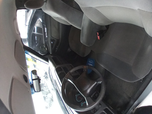 Imagem 5 de 9 de Chevrolet S10 2.4 Advantage Cab. Simples 4x2 Flexpower 2p