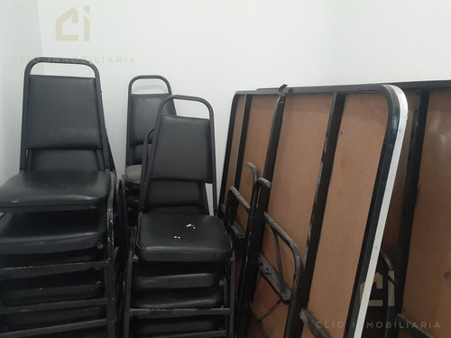 Edificio En Venta En Esquina Con Salones Para Eventos Diversos Y Oficinas Todo Climatizado