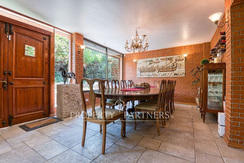 Casa 7 Dormitorios En 1300 M2 De Terreno, Gran Qui...