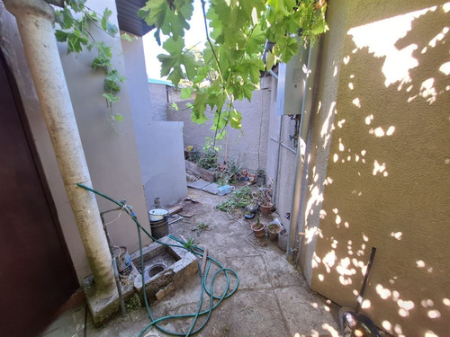 Casa En Venta De 8 Dorm. En Macul