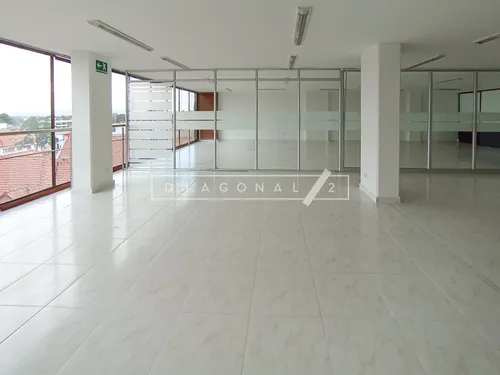 Oficina En Arriendo En Sagrado Corazón