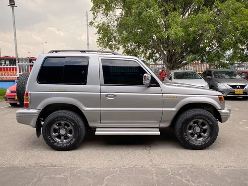 Mitsubishi Montero 3.0 V13vna Mt