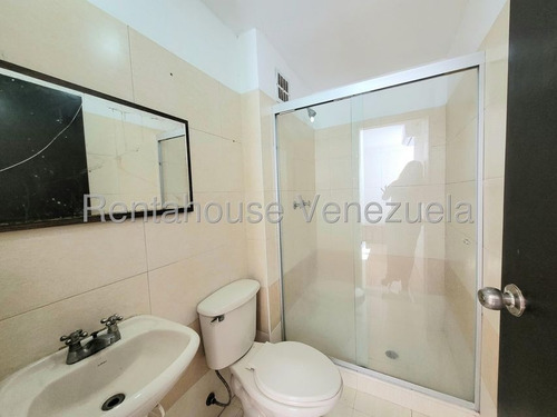 Estefani Salon Vende Hermoso Apartamento En Ciudad Roca-lara-25-14104