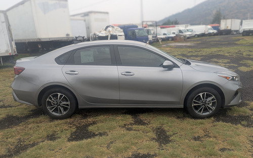 Kia Forte 2.0 Lx Mt