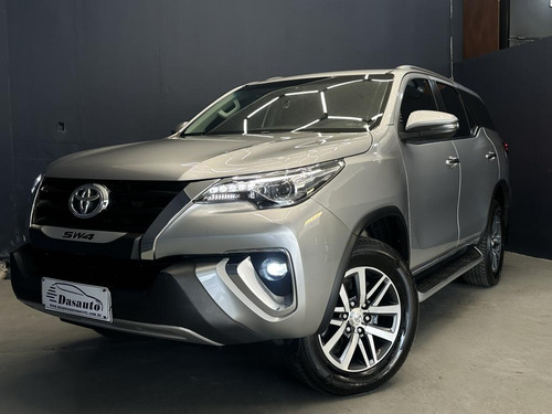 Toyota Hilux SW4 2.8 TDI 16V Dies. Aut.