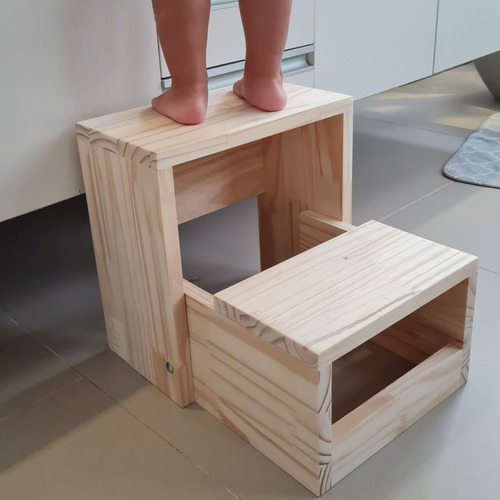 Imagem 4 de 5 de Escadinha Infantil Criança Alcança Pia Banheiro Dobravel