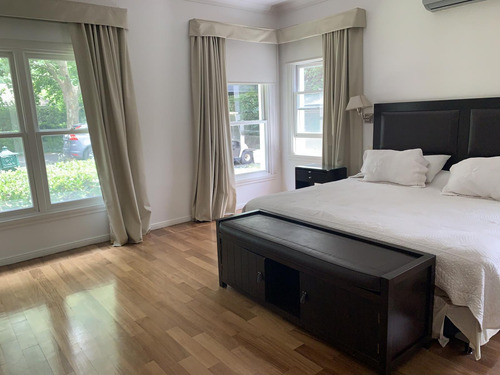 Casa En Venta En Martindale, Pilar