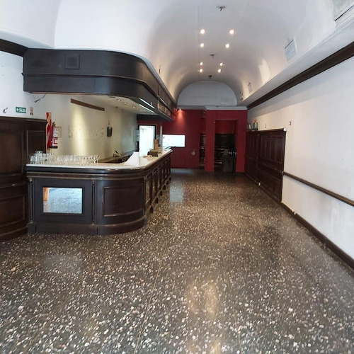 Imagen 3 de 20 de Alquiler, Local Plaza San Martín, 247 M2 Ideal Gastronomia.
