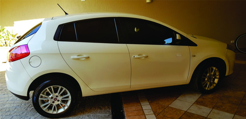 Fiat Bravo 2012 - Essence - Câmbio Manual - Flex