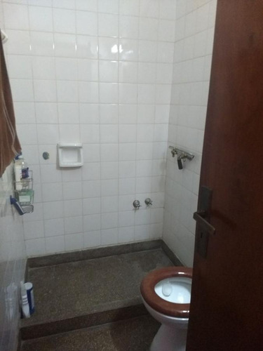 Chalet -amplio Lote- Villa Urquiza