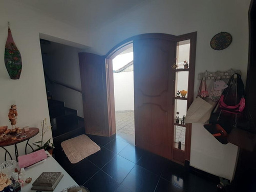 Imagem 16 de 30 de Sobrado Com 3 Dormitórios Mais Edícula, 327 M² - Venda Por R$ 1.200.000 Ou Aluguel Por R$ 4.400/ano - Jardim Planalto - Arujá/sp - So0335